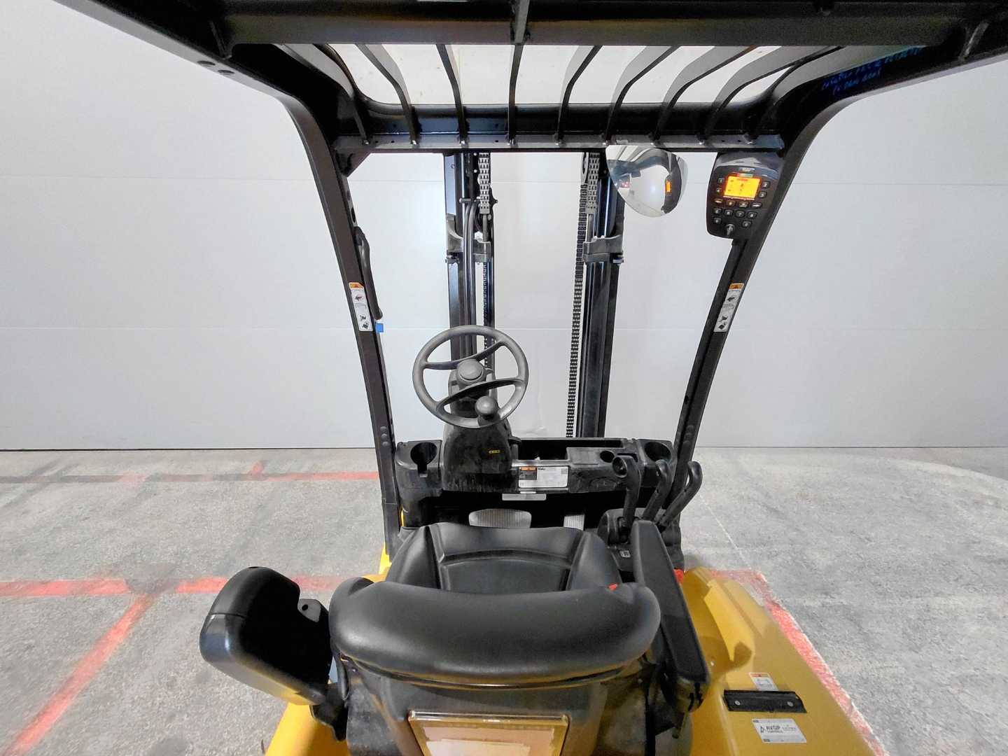 Used Forklift Yale ERP35 VL 4 riteņu dakšu iekrāvējs (Image 14) Used Forklift Yale ERP35 VL 4 riteņu dakšu iekrāvējs (Image 14)