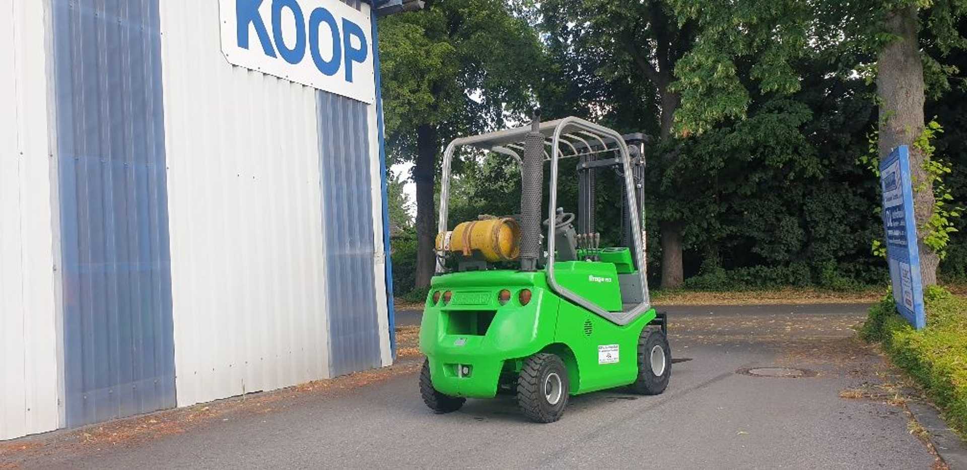 Used Forklift Cesab DRAGO 150 4 riteņu dakšu iekrāvējs (Image 3) Used Forklift Cesab DRAGO 150 4 riteņu dakšu iekrāvējs (Image 3)