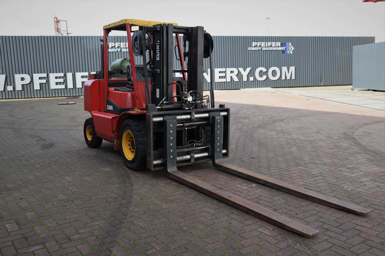 Used Forklift Clark CGP50H 4 riteņu dakšu iekrāvējs (Image 10) Used Forklift Clark CGP50H 4 riteņu dakšu iekrāvējs (Image 10)