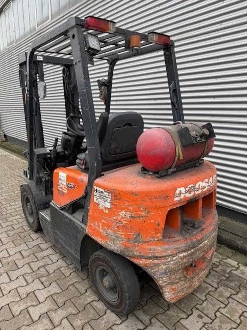 Used Forklift Doosan G25X 4 riteņu dakšu iekrāvējs (Image 3)