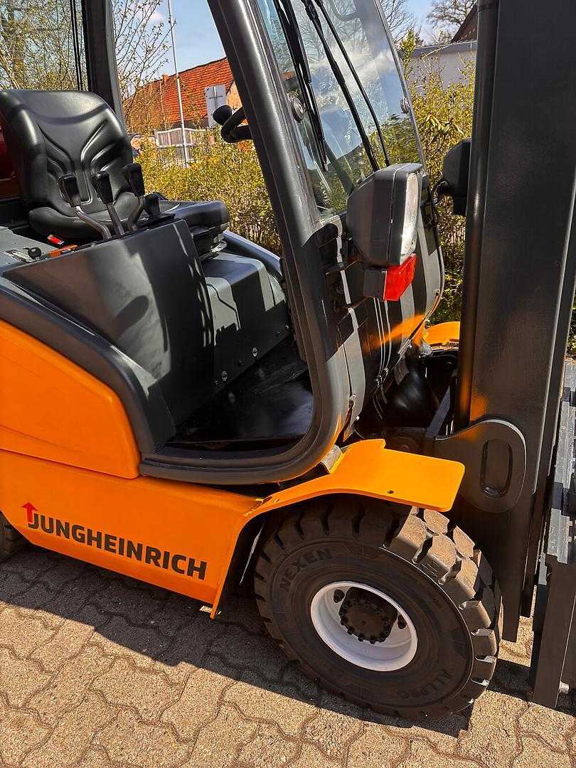 Used Forklift Jungheinrich TFG 20 4 riteņu dakšu iekrāvējs (Image 1)