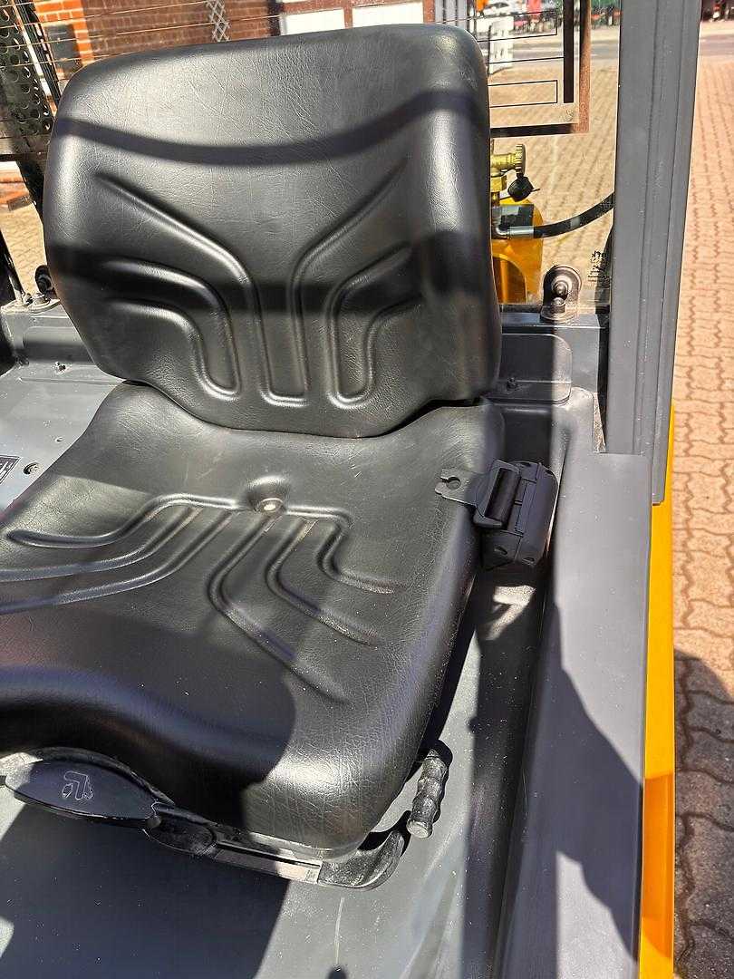 Used Forklift Jungheinrich TFG 20 4 riteņu dakšu iekrāvējs (Image 9)
