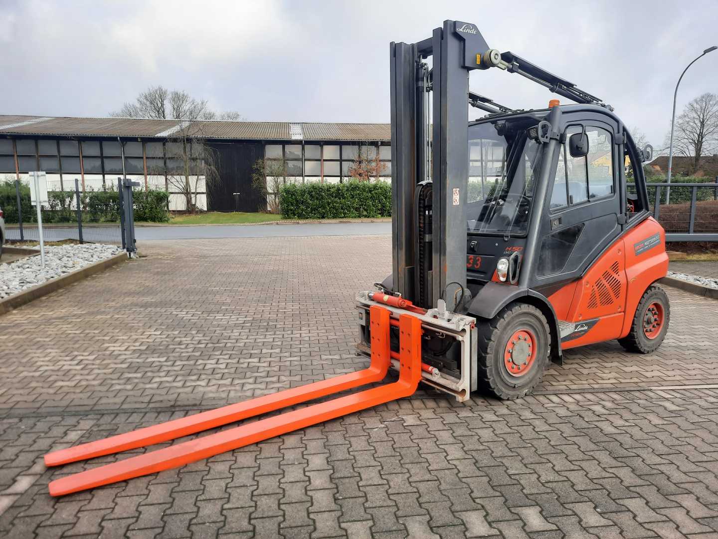Used Forklift Linde H50T- ZVG nur auf Anfrage! 4 riteņu dakšu iekrāvējs (Image 1) Used Forklift Linde H50T- ZVG nur auf Anfrage! 4 riteņu dakšu iekrāvējs (Image 1)