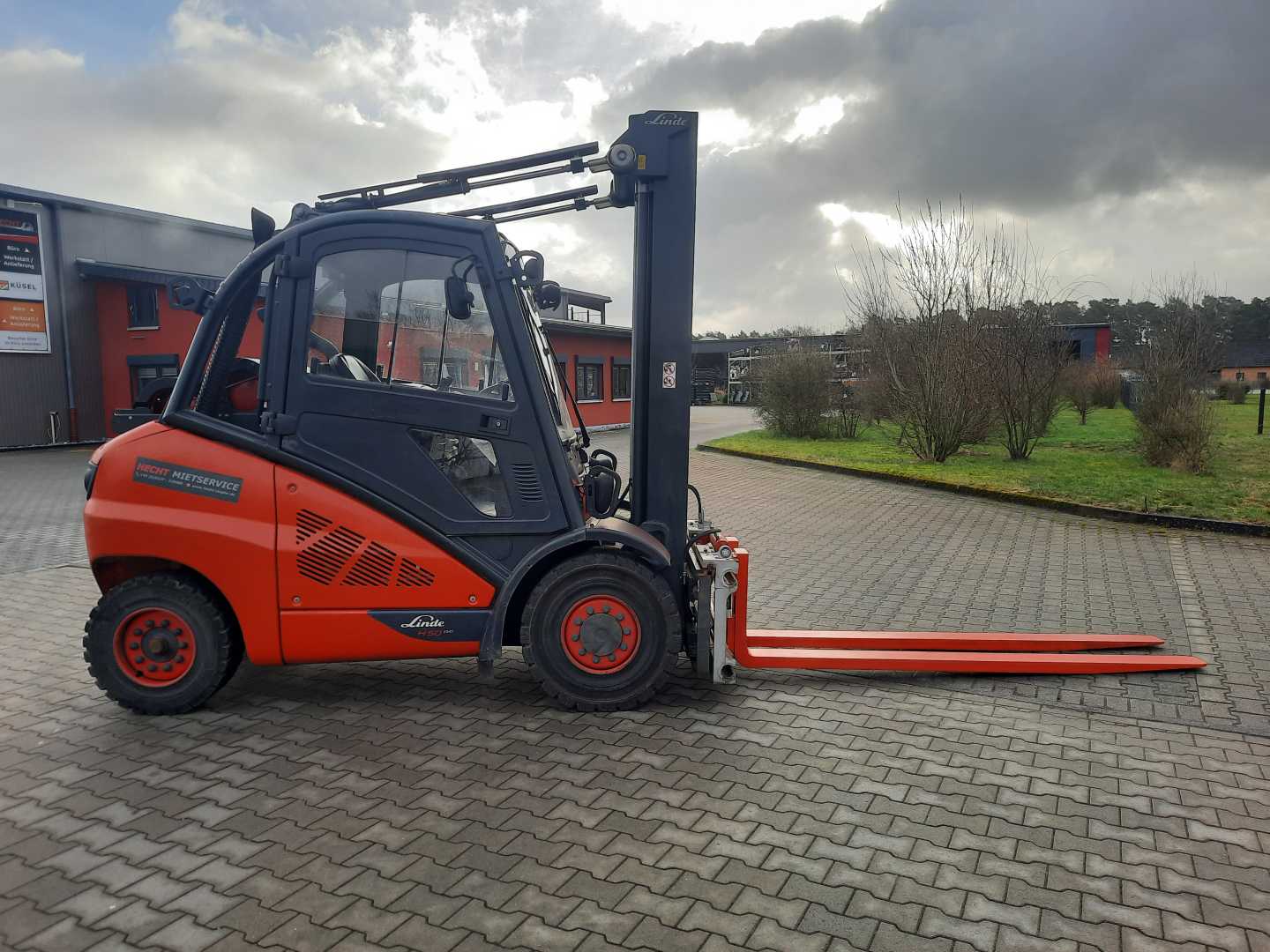 Used Forklift Linde H50T- ZVG nur auf Anfrage! 4 riteņu dakšu iekrāvējs (Image 6) Used Forklift Linde H50T- ZVG nur auf Anfrage! 4 riteņu dakšu iekrāvējs (Image 6)