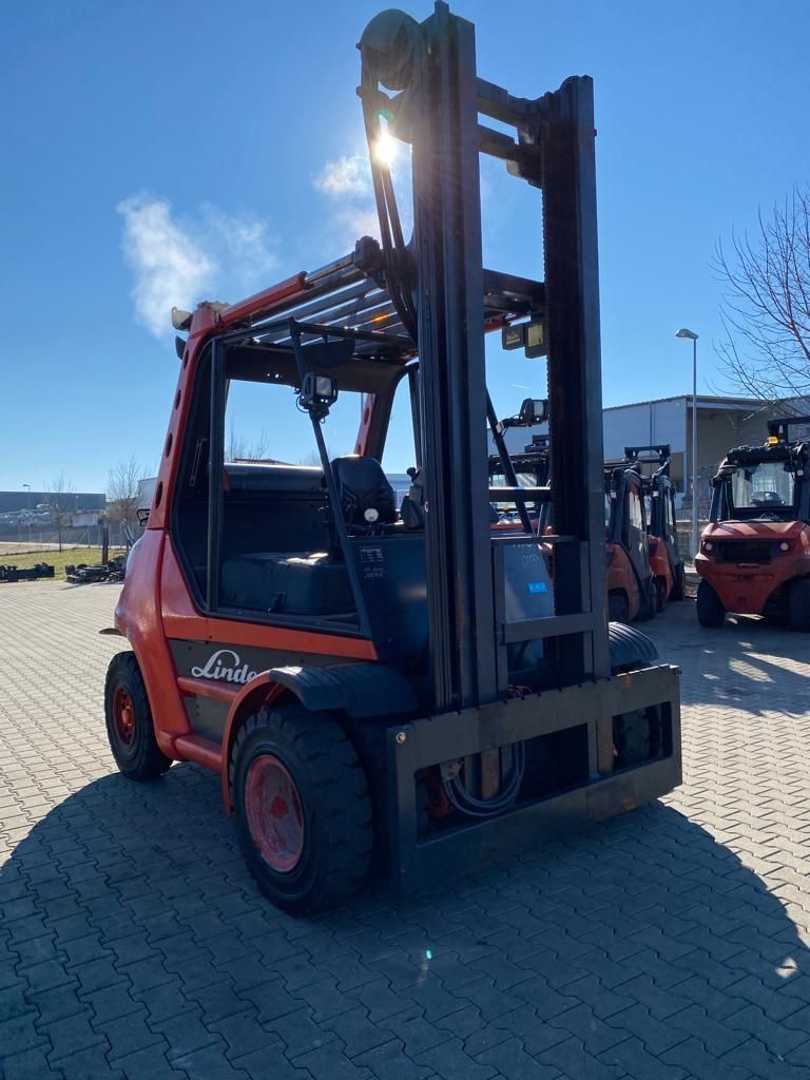 Used Forklift Linde H 70 T/353-03 4 riteņu dakšu iekrāvējs (Image 1) Used Forklift Linde H 70 T/353-03 4 riteņu dakšu iekrāvējs (Image 1)