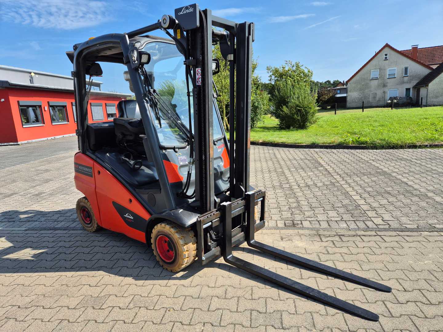 Used Forklift Linde H20T-01 4 riteņu dakšu iekrāvējs (Image 8) Used Forklift Linde H20T-01 4 riteņu dakšu iekrāvējs (Image 8)