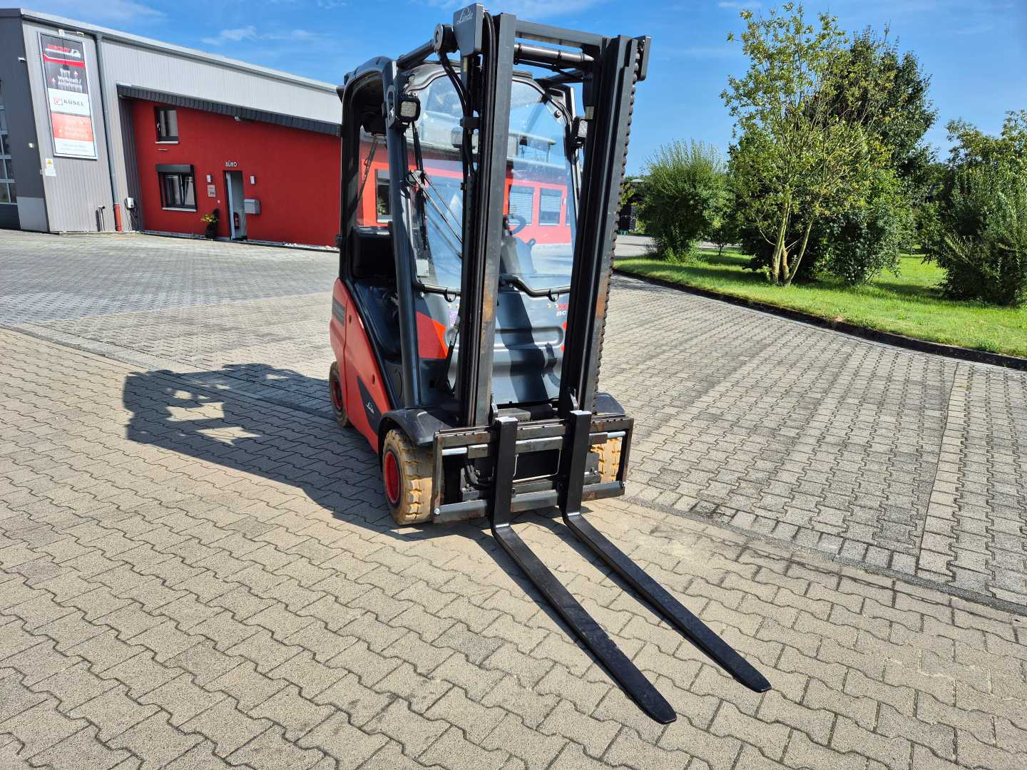 Used Forklift Linde H20T-01 4 riteņu dakšu iekrāvējs (Image 9) Used Forklift Linde H20T-01 4 riteņu dakšu iekrāvējs (Image 9)