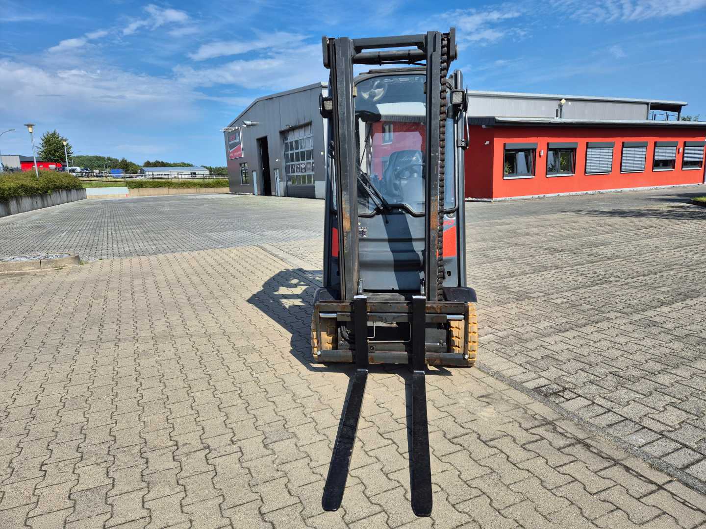 Used Forklift Linde H20T-01 4 riteņu dakšu iekrāvējs (Image 10) Used Forklift Linde H20T-01 4 riteņu dakšu iekrāvējs (Image 10)
