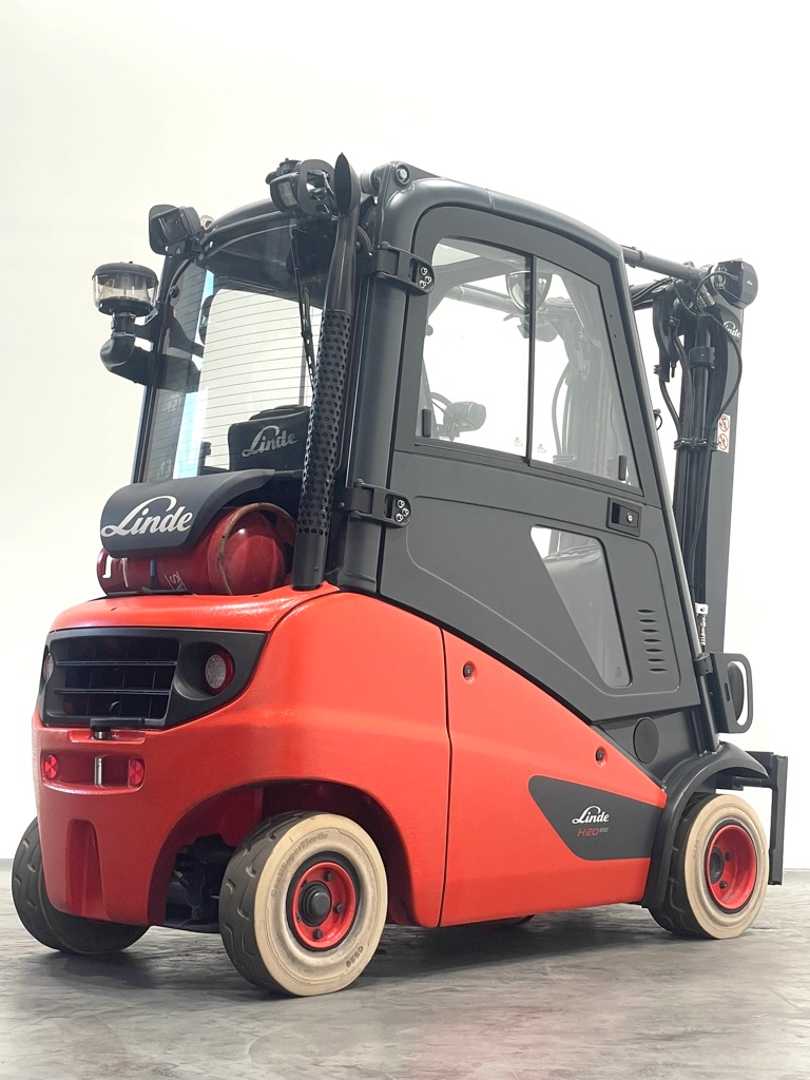 Used Forklift Linde H20T-391-EVO 4 riteņu dakšu iekrāvējs (Image 2) Used Forklift Linde H20T-391-EVO 4 riteņu dakšu iekrāvējs (Image 2)