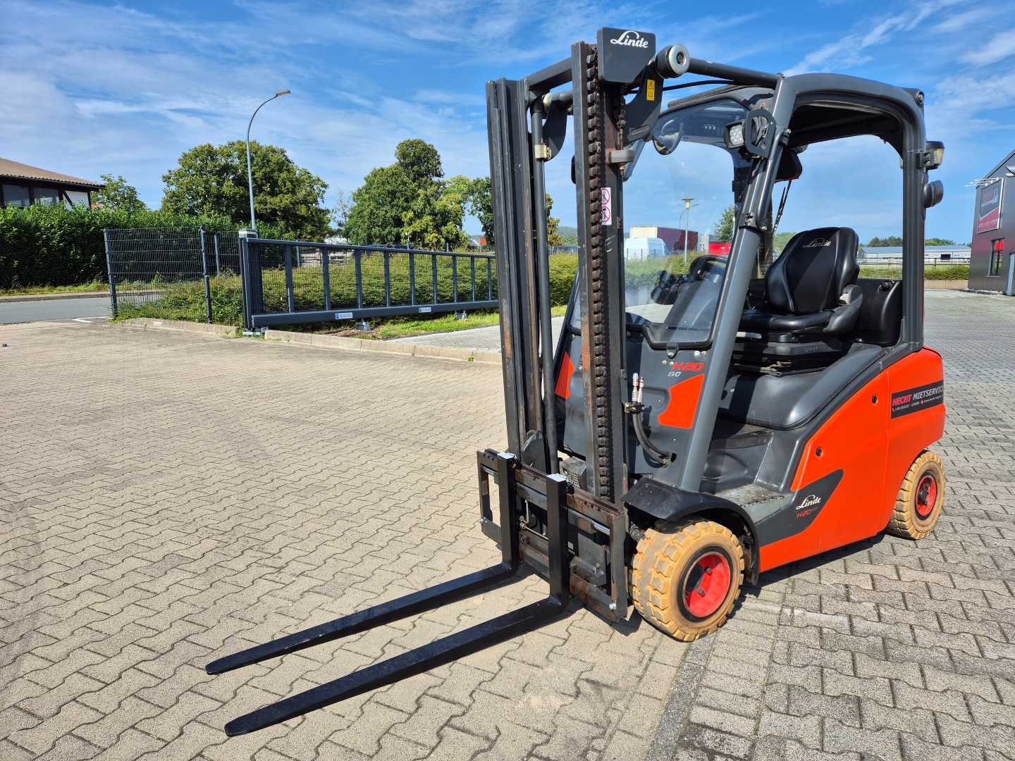 Used Forklift Linde H20T-01 4 riteņu dakšu iekrāvējs (Image 19) Used Forklift Linde H20T-01 4 riteņu dakšu iekrāvējs (Image 19)