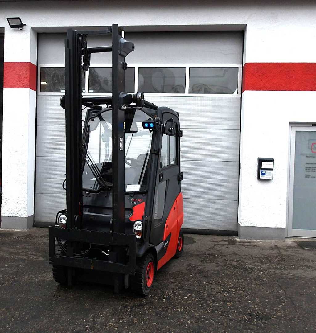 Used Forklift Linde H16T 4 riteņu dakšu iekrāvējs (Image 2) Used Forklift Linde H16T 4 riteņu dakšu iekrāvējs (Image 2)