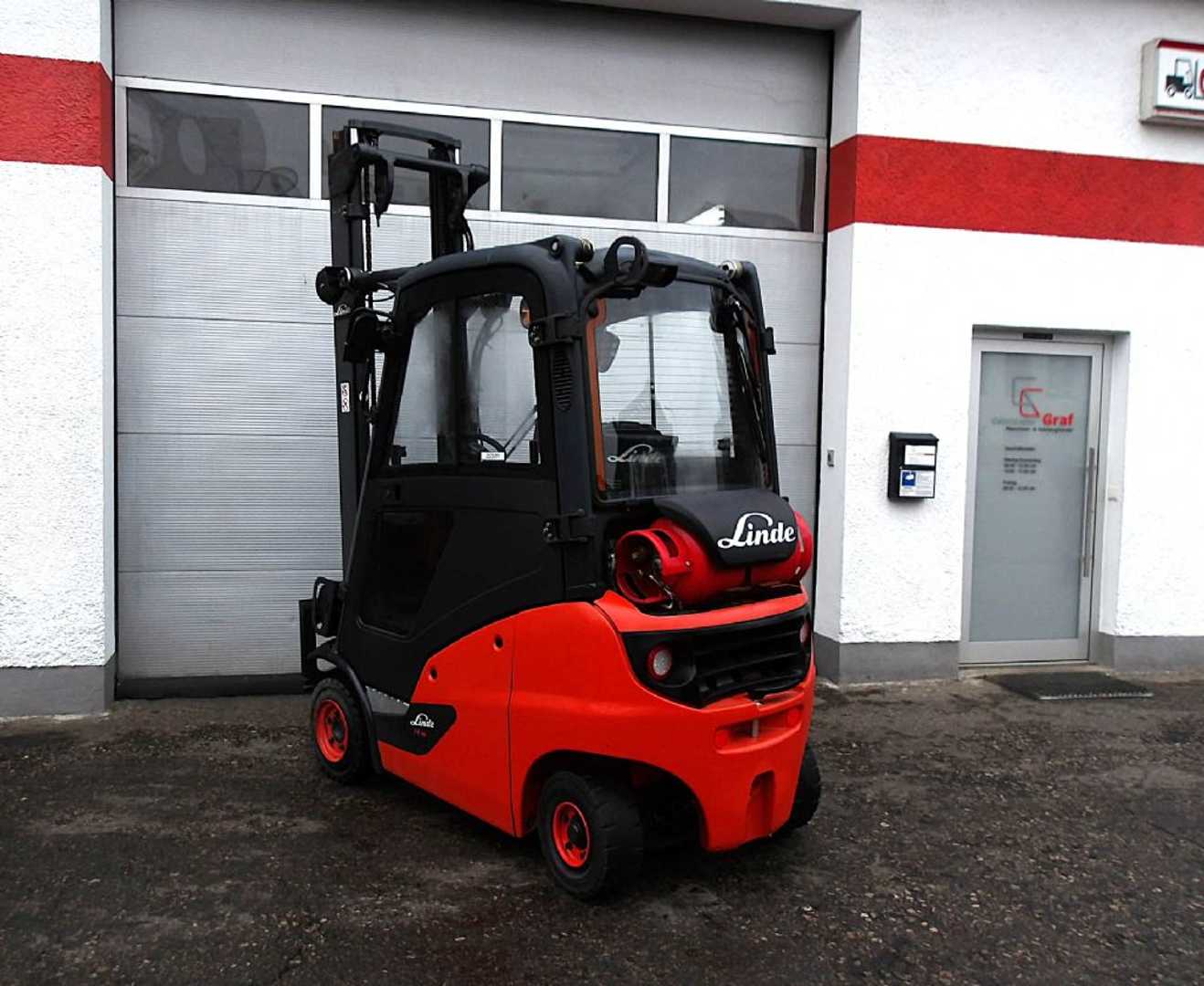 Used Forklift Linde H16T 4 riteņu dakšu iekrāvējs (Image 3) Used Forklift Linde H16T 4 riteņu dakšu iekrāvējs (Image 3)