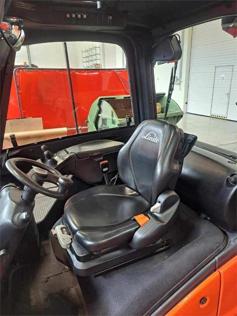 Used Forklift Linde H16T 4 riteņu dakšu iekrāvējs (Image 7)
