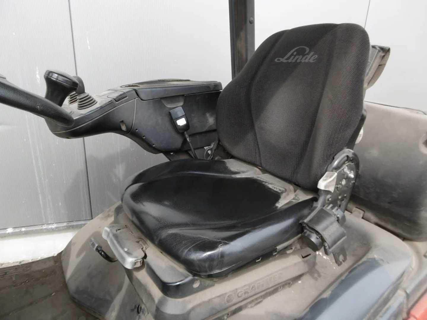 Used Forklift Linde H 16 T / 391 4 riteņu dakšu iekrāvējs (Image 4) Used Forklift Linde H 16 T / 391 4 riteņu dakšu iekrāvējs (Image 4)