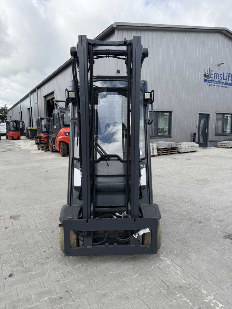 Used Forklift Linde H20T-01 4 riteņu dakšu iekrāvējs (Image 2) Used Forklift Linde H20T-01 4 riteņu dakšu iekrāvējs (Image 2)