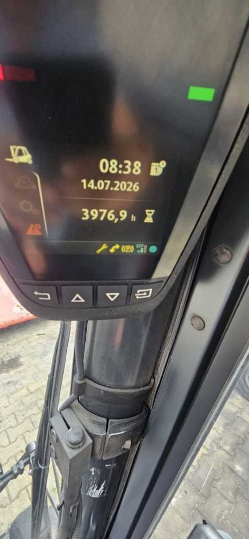 Used Forklift Linde H 25 T-02 4 riteņu dakšu iekrāvējs (Image 5) Used Forklift Linde H 25 T-02 4 riteņu dakšu iekrāvējs (Image 5)