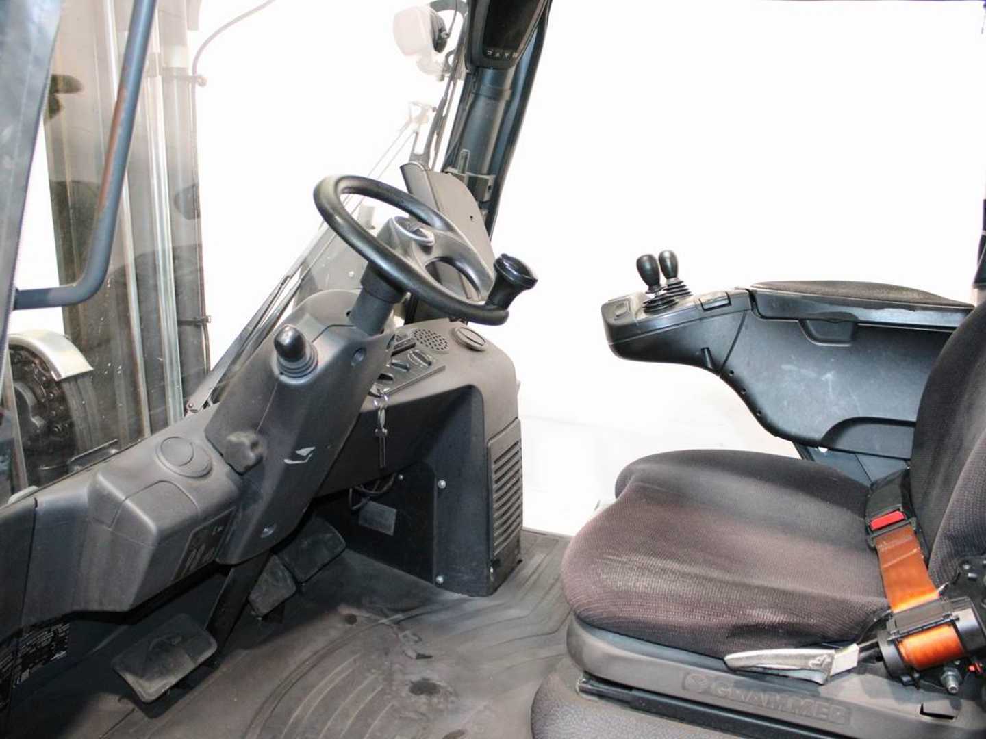 Used Forklift Linde H 50 T-02/600 394 4 riteņu dakšu iekrāvējs (Image 4) Used Forklift Linde H 50 T-02/600 394 4 riteņu dakšu iekrāvējs (Image 4)