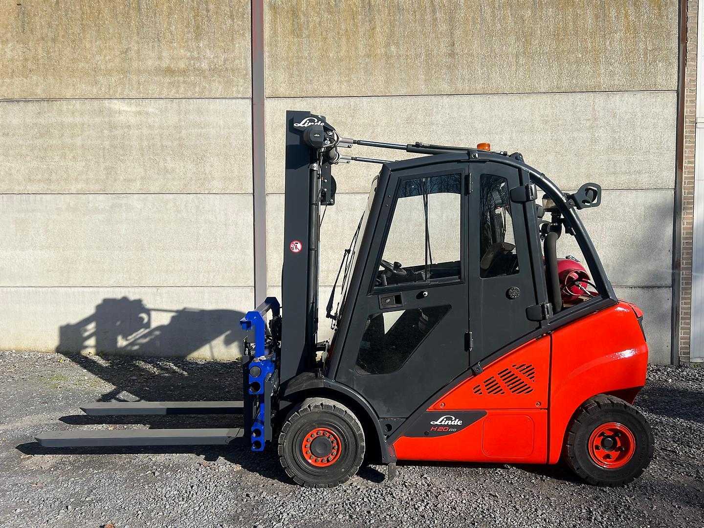 Used Forklift Linde H20T-02/600 EVO 4 riteņu dakšu iekrāvējs (Image 1) Used Forklift Linde H20T-02/600 EVO 4 riteņu dakšu iekrāvējs (Image 1)