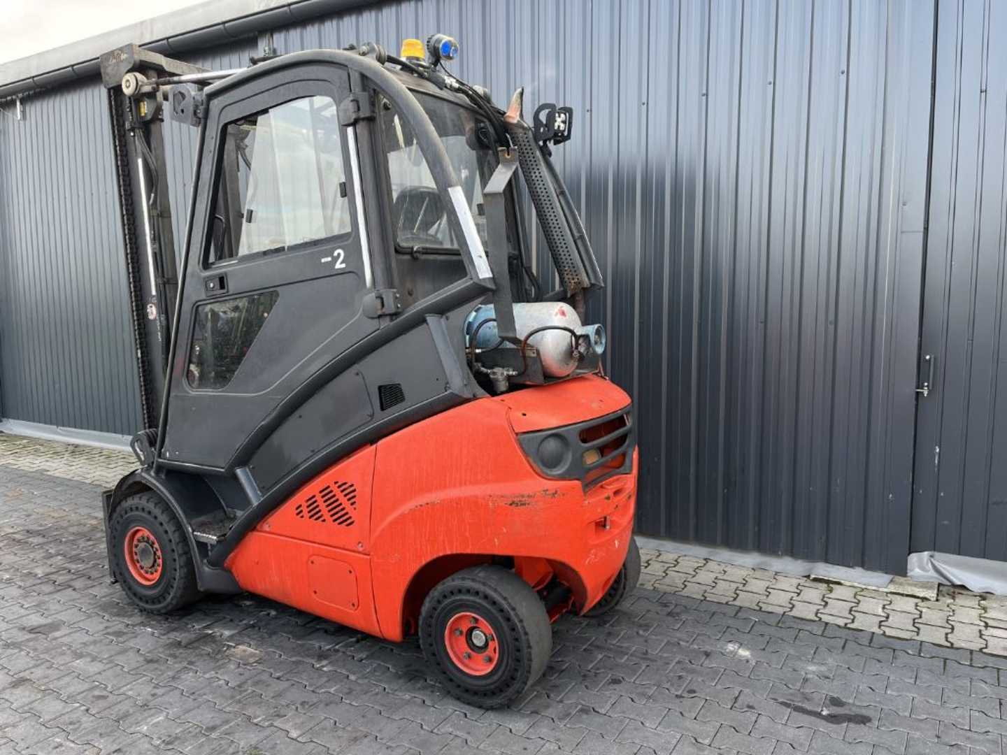 Used Forklift Linde H30T 4 riteņu dakšu iekrāvējs (Image 3) Used Forklift Linde H30T 4 riteņu dakšu iekrāvējs (Image 3)
