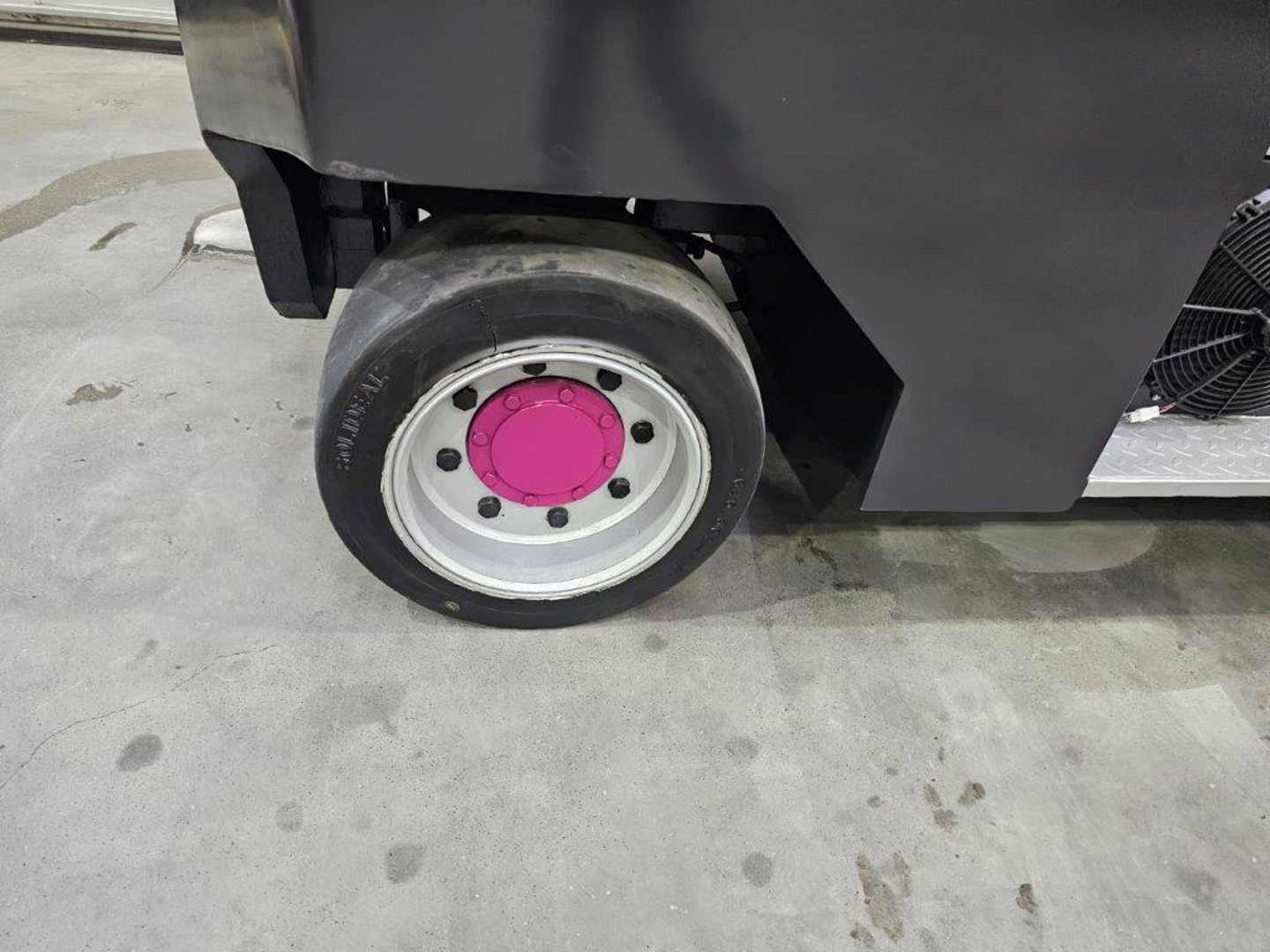 Used Forklift RMF MAXEIN KSBL135G - Kissing Forks 4 riteņu dakšu iekrāvējs (Image 9) Used Forklift RMF MAXEIN KSBL135G - Kissing Forks 4 riteņu dakšu iekrāvējs (Image 9)