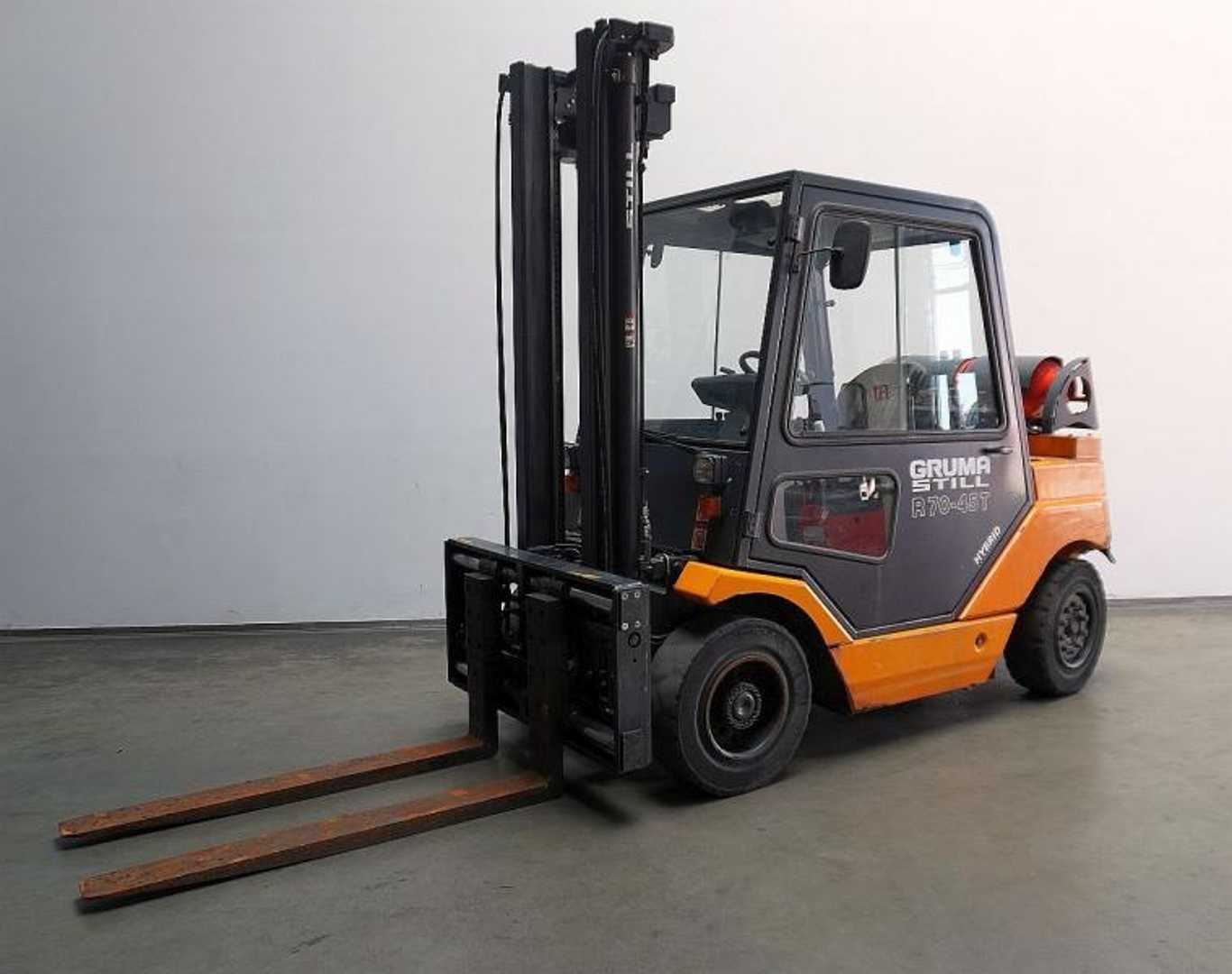 Used Forklift STILL R70-45T 4 riteņu dakšu iekrāvējs (Image 1)