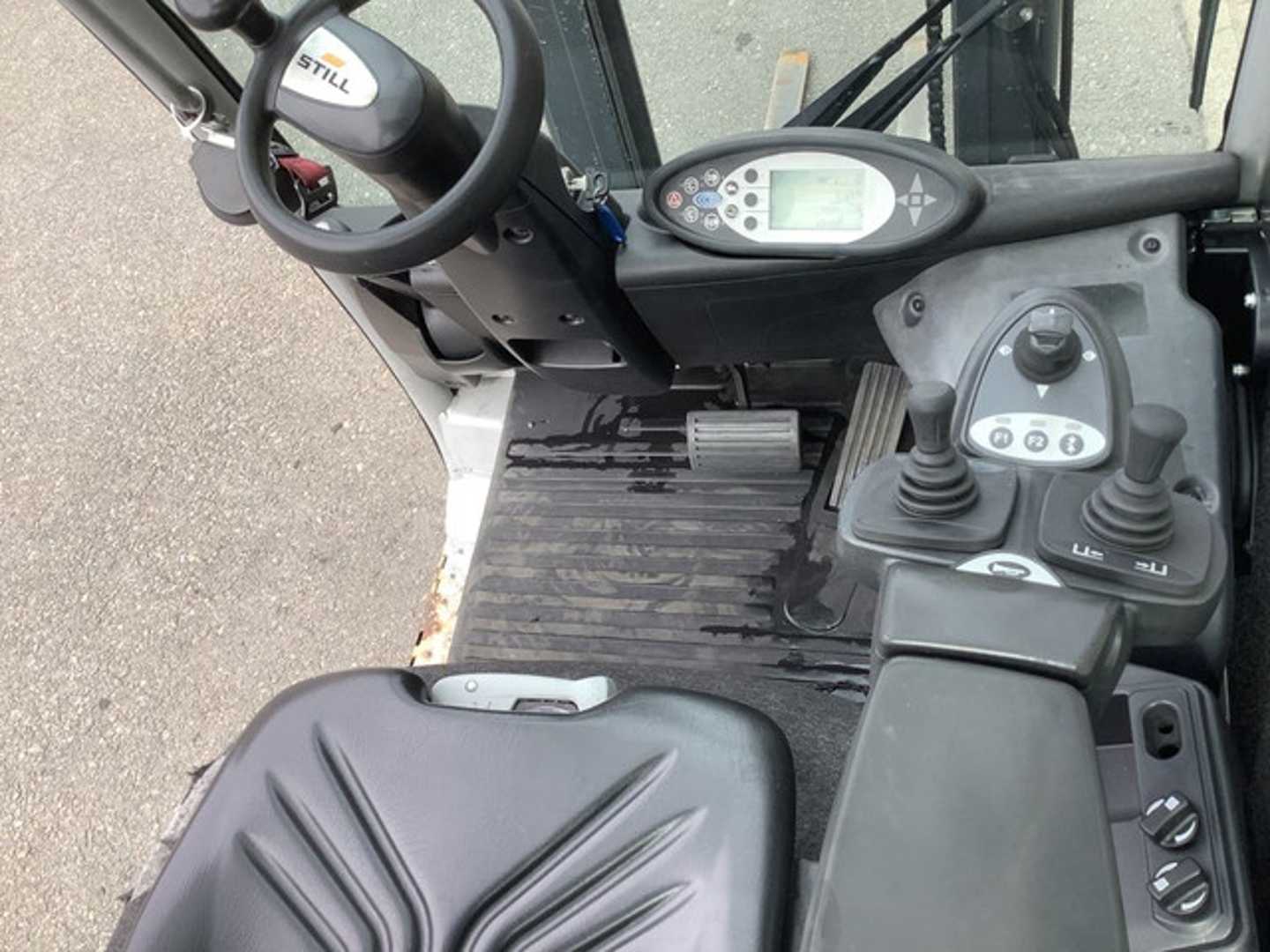 Used Forklift STILL RX70-16T 4 riteņu dakšu iekrāvējs (Image 3) Used Forklift STILL RX70-16T 4 riteņu dakšu iekrāvējs (Image 3)