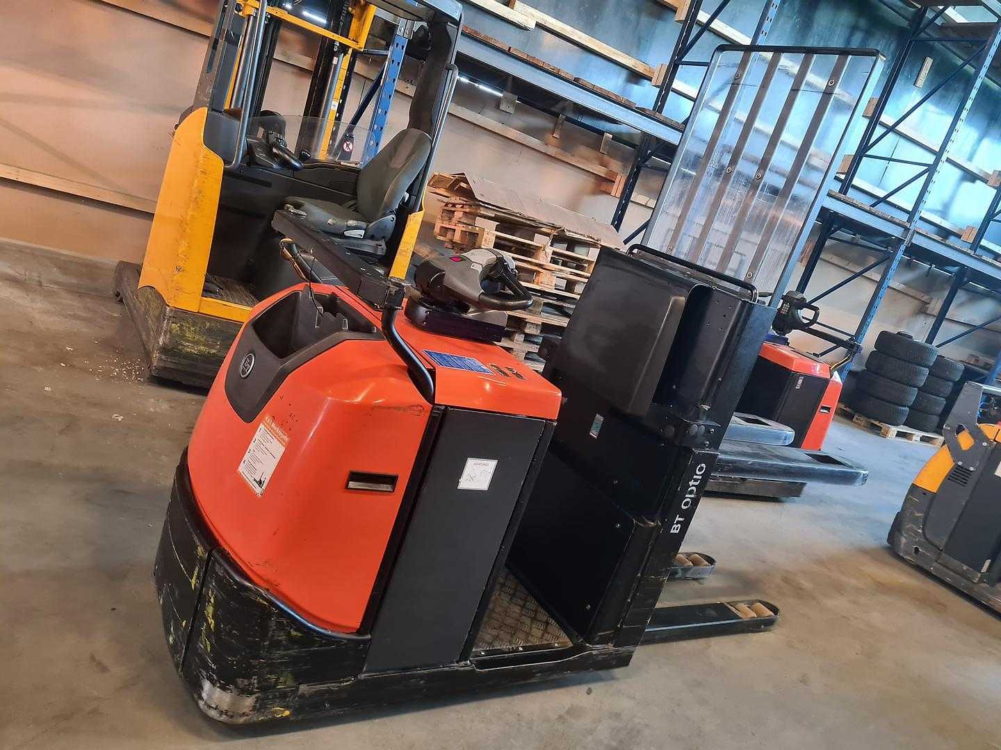 Used Forklift BT OSE120 Apakšējo augstplauktu komplektētājs (< 2,5 m) (Image 3) Used Forklift BT OSE120 Apakšējo augstplauktu komplektētājs (< 2,5 m) (Image 3)