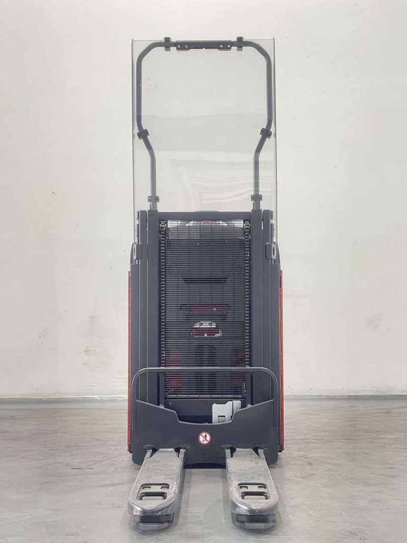 Used Forklift Linde N20CD-4589 Apakšējo augstplauktu komplektētājs (< 2,5 m) (Image 5) Used Forklift Linde N20CD-4589 Apakšējo augstplauktu komplektētājs (< 2,5 m) (Image 5)