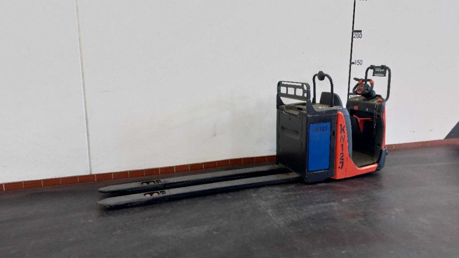 Used Forklift Linde N20 : 2,0t Apakšējo augstplauktu komplektētājs (< 2,5 m) (Image 2) Used Forklift Linde N20 : 2,0t Apakšējo augstplauktu komplektētājs (< 2,5 m) (Image 2)