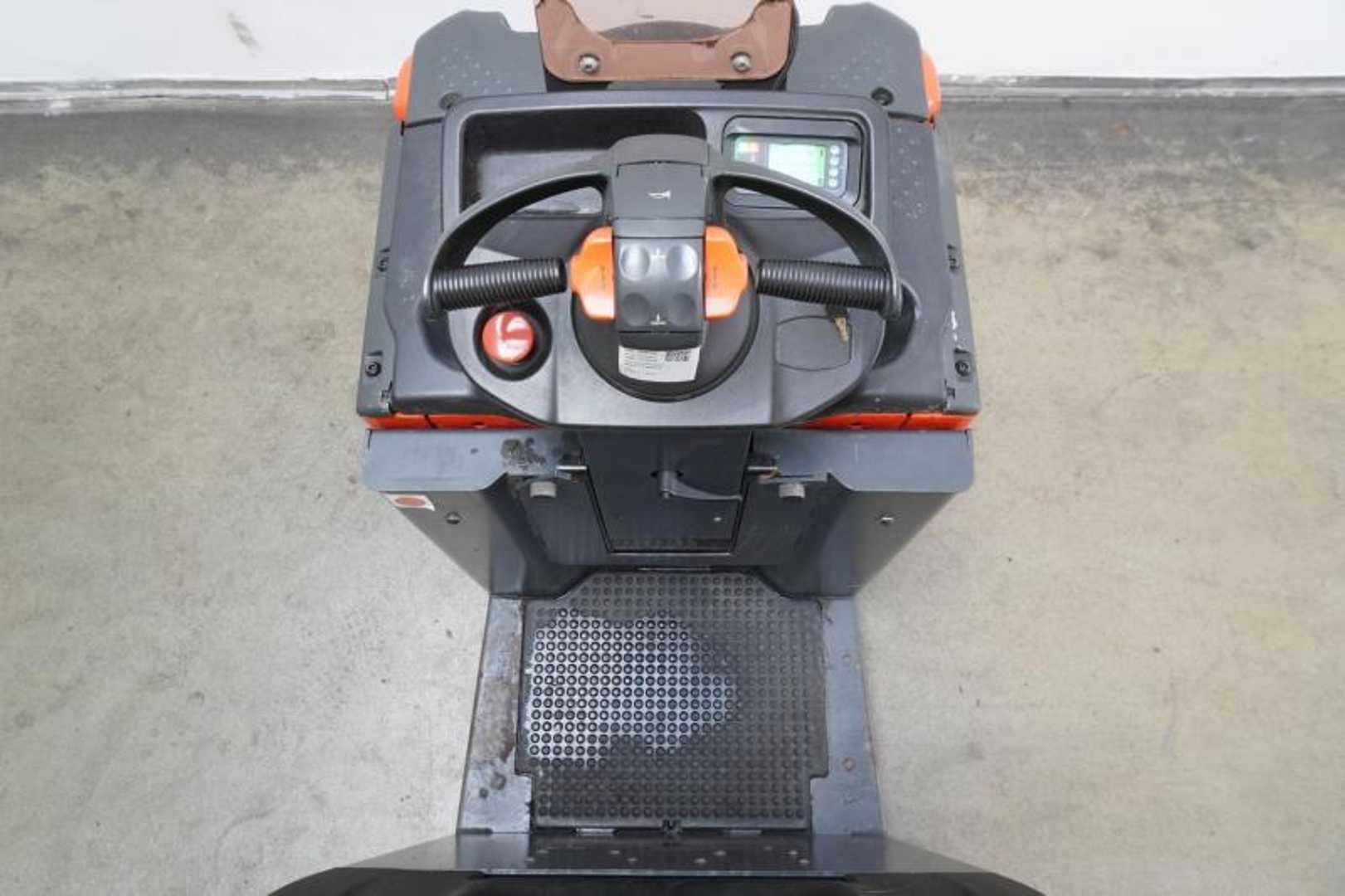 Used Forklift Linde N 20 C 1111 Apakšējo augstplauktu komplektētājs (< 2,5 m) (Image 3) Used Forklift Linde N 20 C 1111 Apakšējo augstplauktu komplektētājs (< 2,5 m) (Image 3)