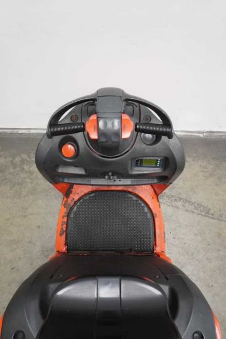 Used Forklift Linde N 20 132 Apakšējo augstplauktu komplektētājs (< 2,5 m) (Image 3) Used Forklift Linde N 20 132 Apakšējo augstplauktu komplektētājs (< 2,5 m) (Image 3)