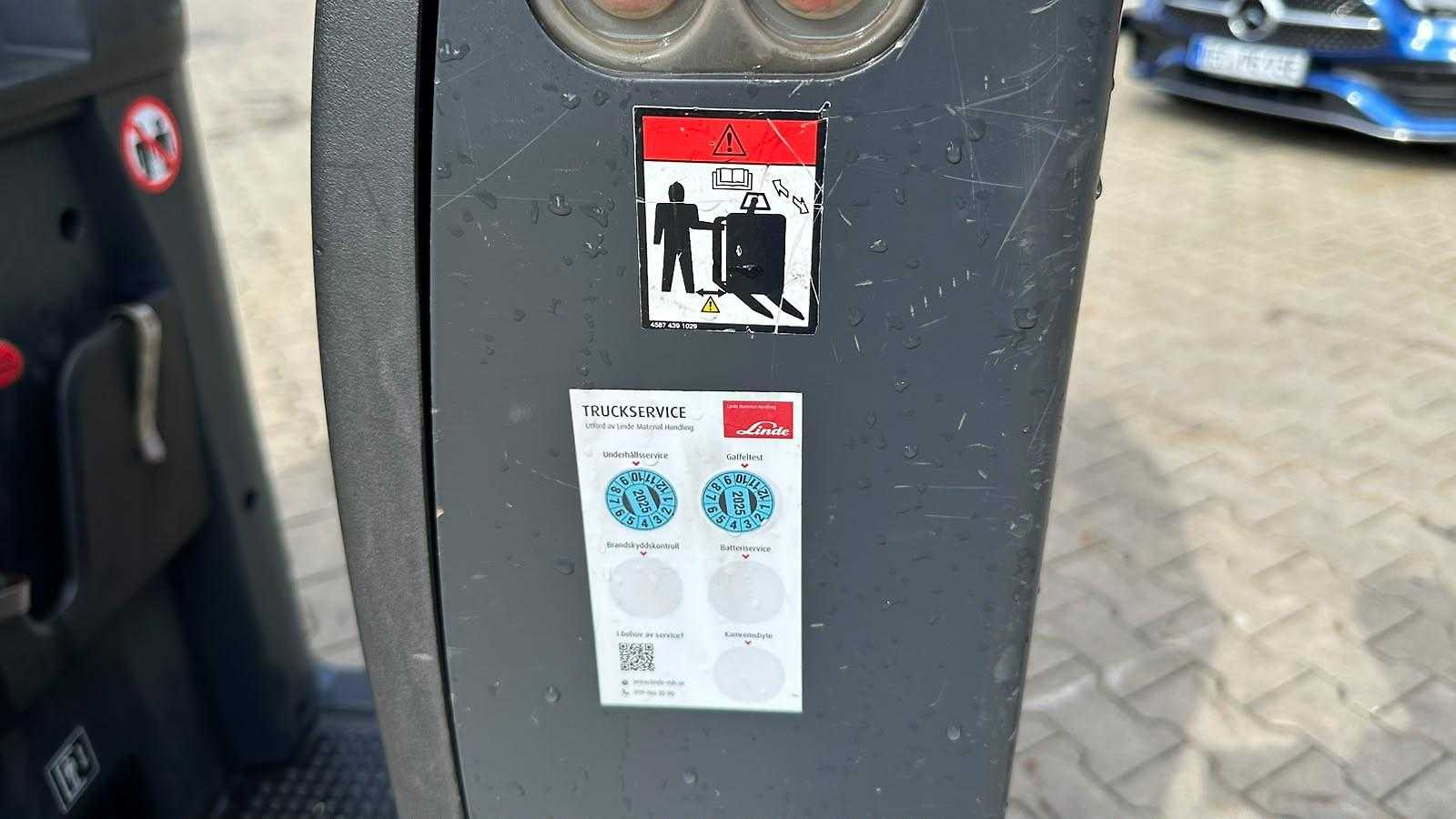 Used Forklift Linde V 08-02 Apakšējo augstplauktu komplektētājs (< 2,5 m) (Image 11) Used Forklift Linde V 08-02 Apakšējo augstplauktu komplektētājs (< 2,5 m) (Image 11)