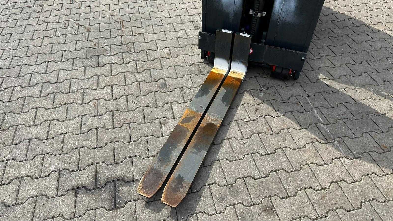 Used Forklift Linde V 08-02 Apakšējo augstplauktu komplektētājs (< 2,5 m) (Image 18) Used Forklift Linde V 08-02 Apakšējo augstplauktu komplektētājs (< 2,5 m) (Image 18)