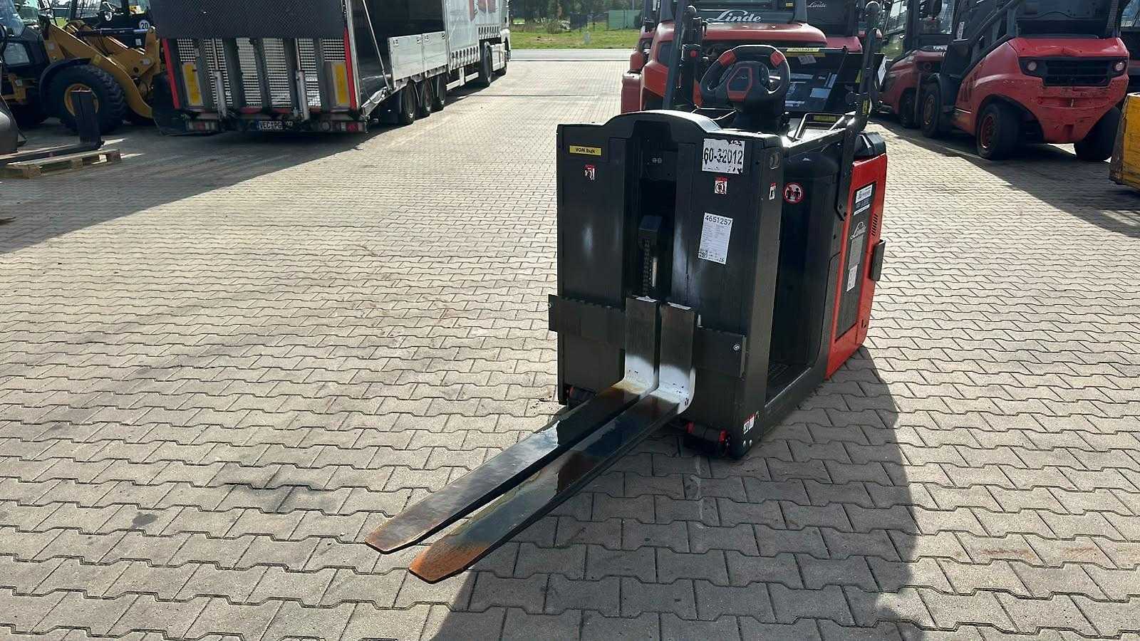 Used Forklift Linde V 08-02 Apakšējo augstplauktu komplektētājs (< 2,5 m) (Image 5) Used Forklift Linde V 08-02 Apakšējo augstplauktu komplektētājs (< 2,5 m) (Image 5)