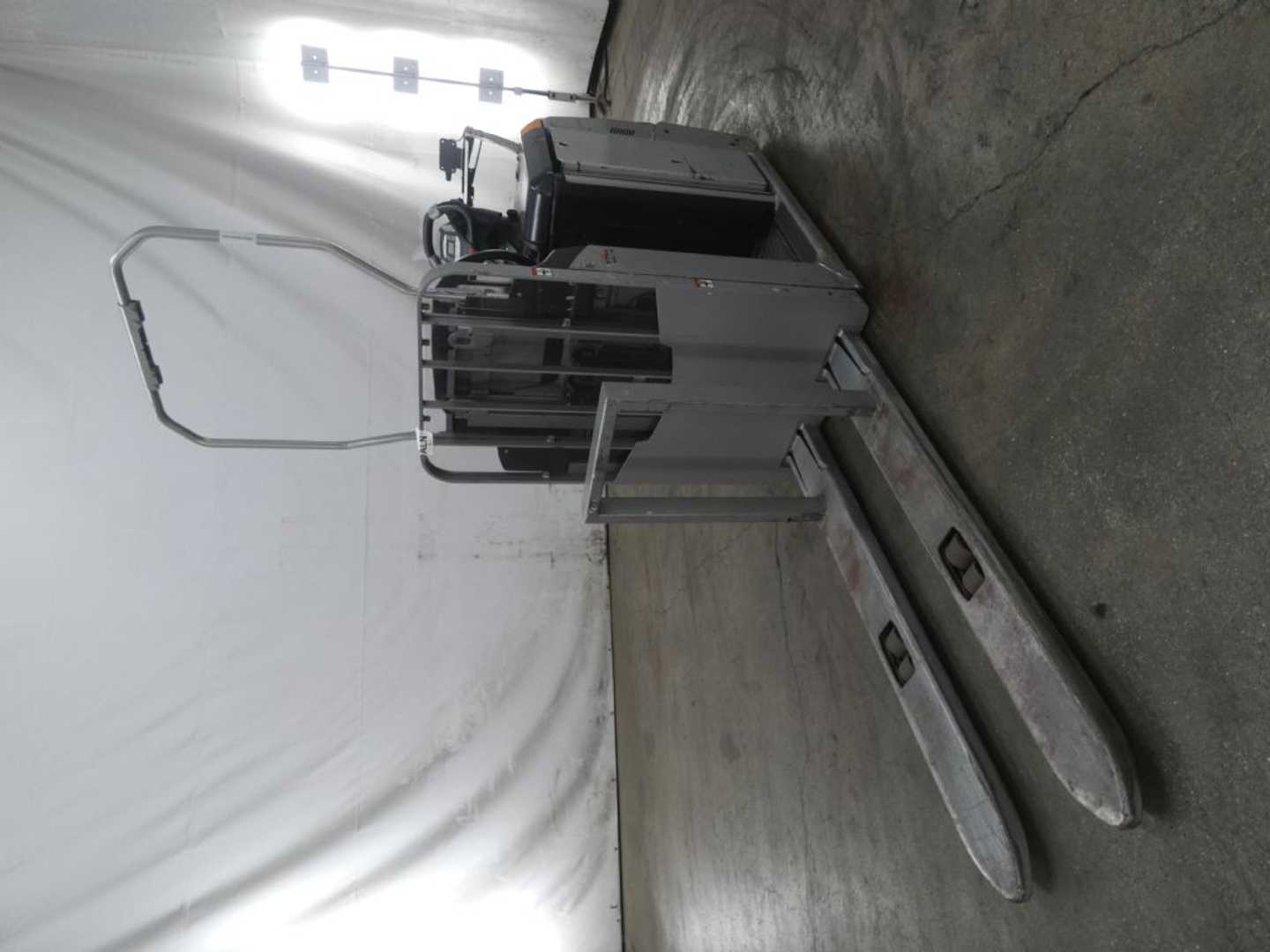 Used Forklift STILL OPX-L12 Apakšējo augstplauktu komplektētājs (< 2,5 m) (Image 2) Used Forklift STILL OPX-L12 Apakšējo augstplauktu komplektētājs (< 2,5 m) (Image 2)