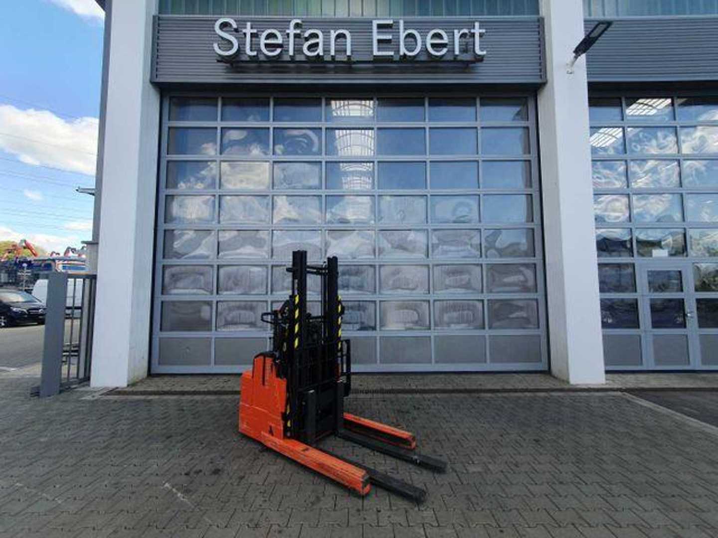 Used Forklift Toyota RWE 120 / Schubmaststapler / Duplex:2.9m / 257h! Augšējo augstplauktu komplektētājs (< 6 m) (Image 1) Used Forklift Toyota RWE 120 / Schubmaststapler / Duplex:2.9m / 257h! Augšējo augstplauktu komplektētājs (< 6 m) (Image 1)