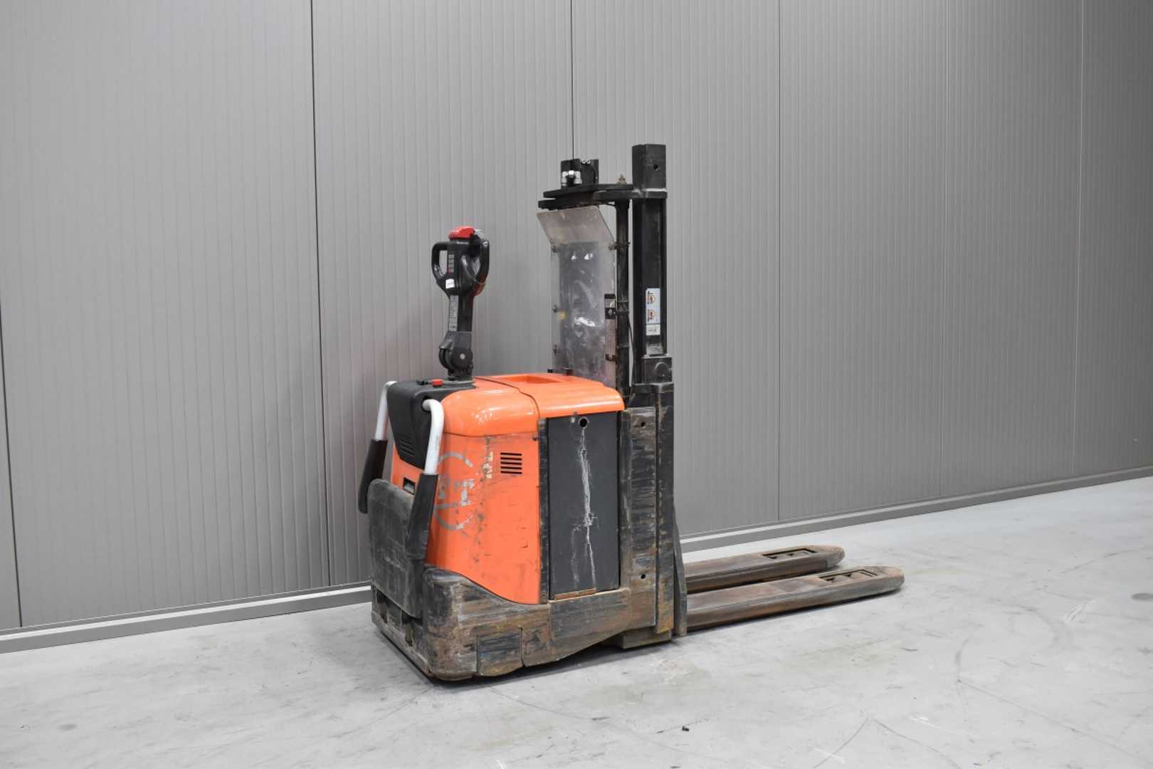 Used Forklift BT SPE 200D /55713/ Augšējo augstplauktu komplektētājs (< 6 m) (Image 4) Used Forklift BT SPE 200D /55713/ Augšējo augstplauktu komplektētājs (< 6 m) (Image 4)