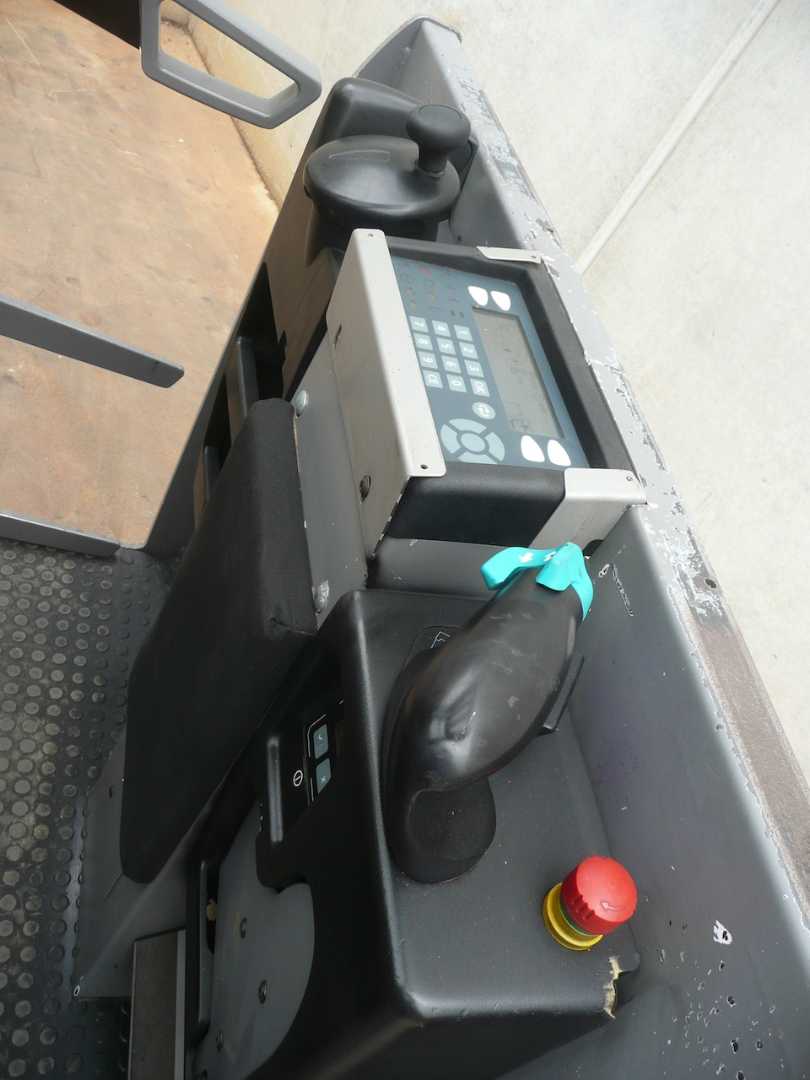 Used Forklift Jungheinrich EKS 312 Z+F 500 ZT Augšējo augstplauktu komplektētājs (< 6 m) (Image 14) Used Forklift Jungheinrich EKS 312 Z+F 500 ZT Augšējo augstplauktu komplektētājs (< 6 m) (Image 14)