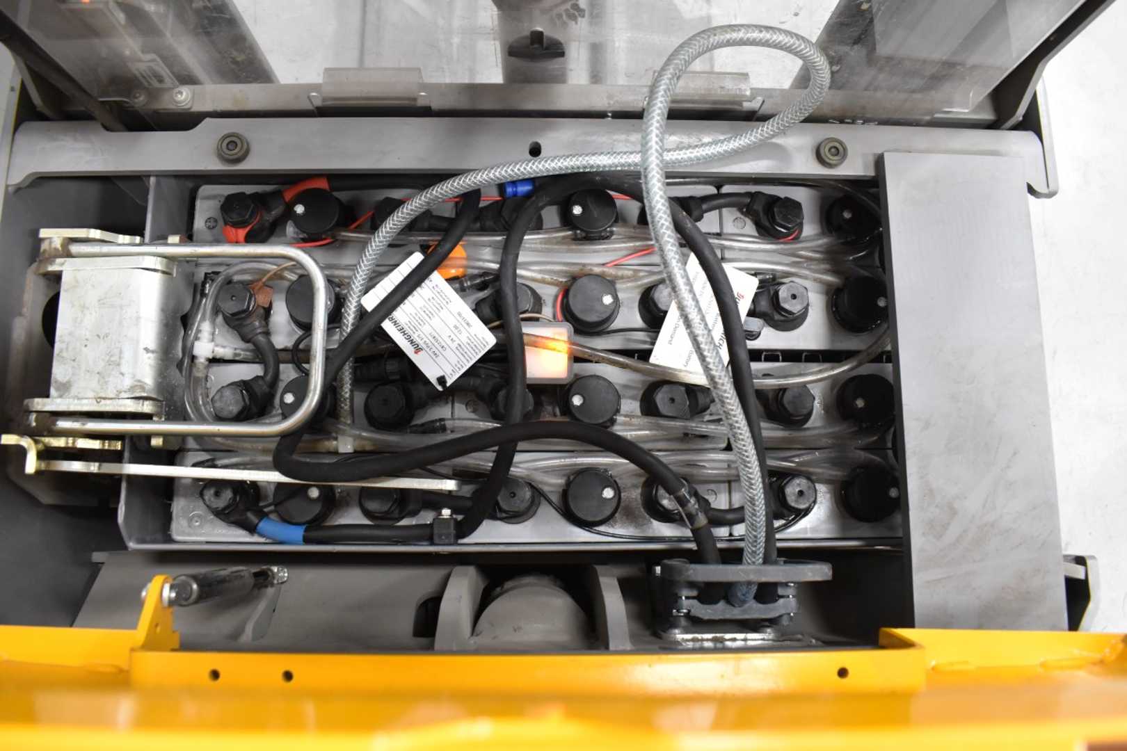 Used Forklift Jungheinrich ERD 120 /58233/ Augšējo augstplauktu komplektētājs (< 6 m) (Image 9) Used Forklift Jungheinrich ERD 120 /58233/ Augšējo augstplauktu komplektētājs (< 6 m) (Image 9)