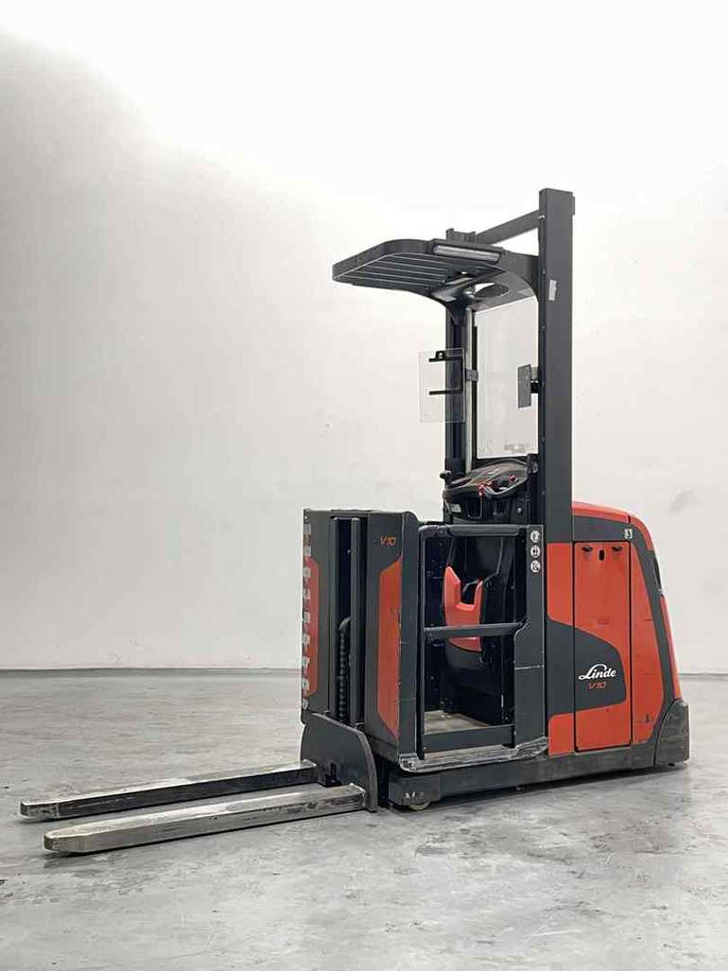Used Forklift Linde V10-02-5212 Augšējo augstplauktu komplektētājs (< 6 m) (Image 2) Used Forklift Linde V10-02-5212 Augšējo augstplauktu komplektētājs (< 6 m) (Image 2)