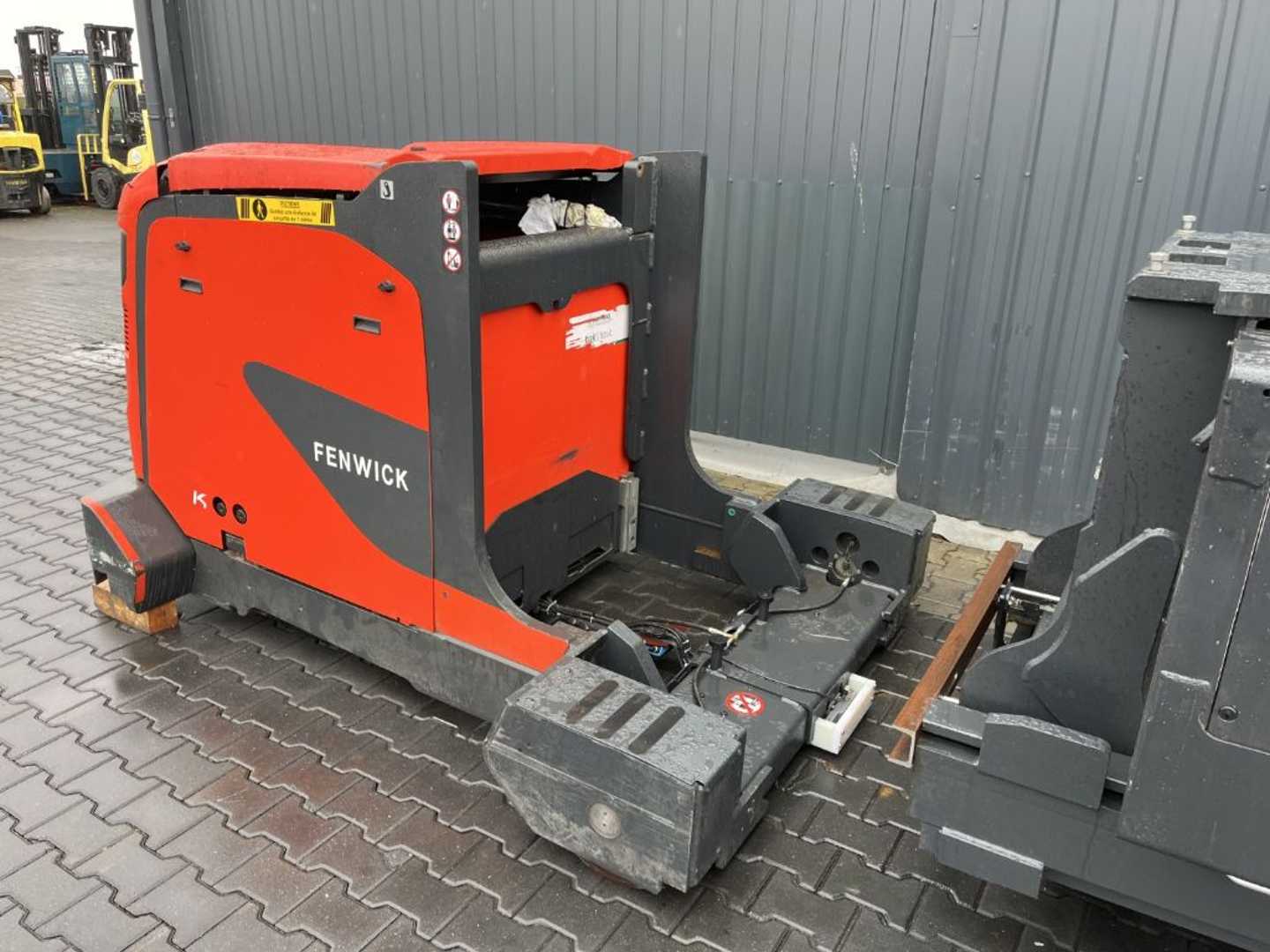 Used Forklift Linde K Augšējo augstplauktu komplektētājs (< 6 m) (Image 8) Used Forklift Linde K Augšējo augstplauktu komplektētājs (< 6 m) (Image 8)