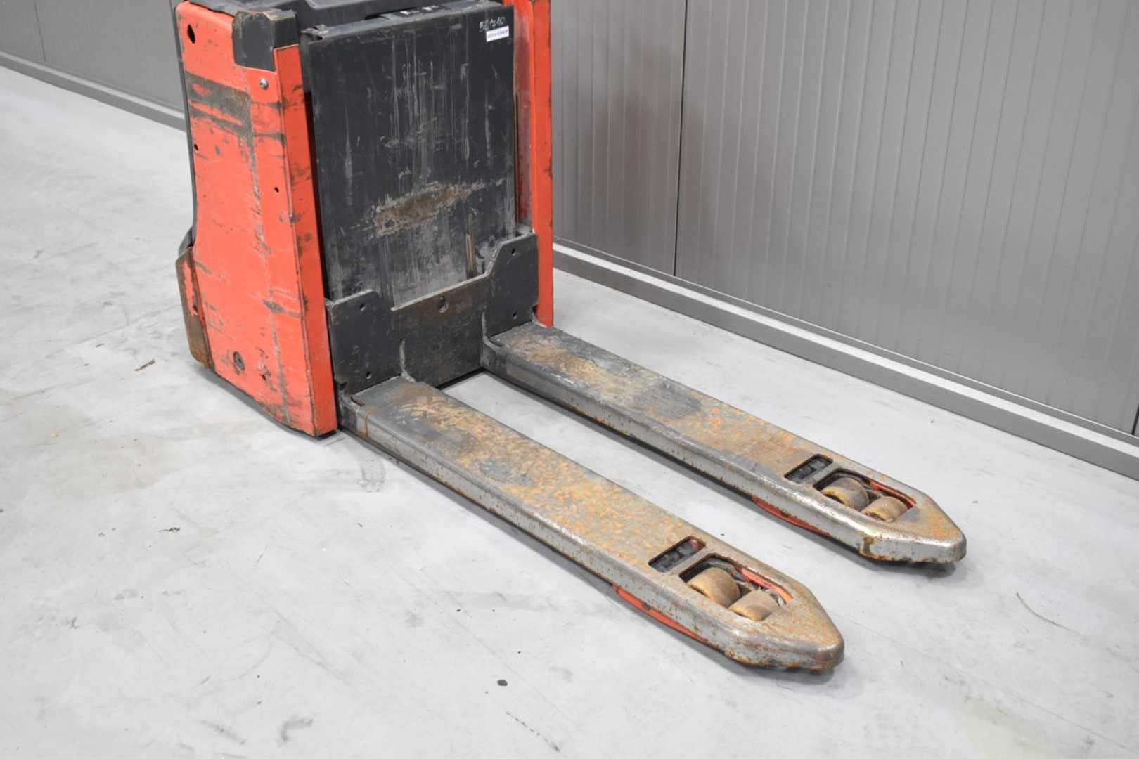 Used Forklift Linde T 16 L /56710/ Augšējo augstplauktu komplektētājs (< 6 m) (Image 5)