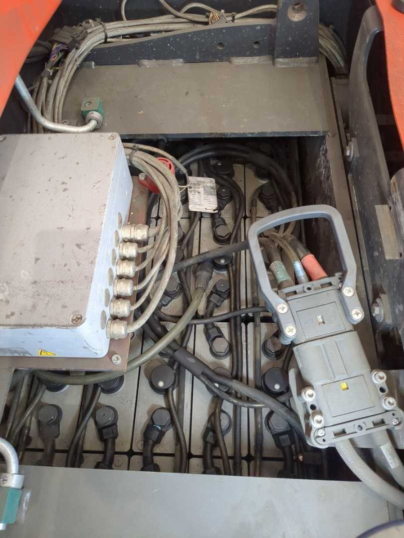 Used Forklift Linde V48VOLT-5213-01 Augšējo augstplauktu komplektētājs (< 6 m) (Image 4)