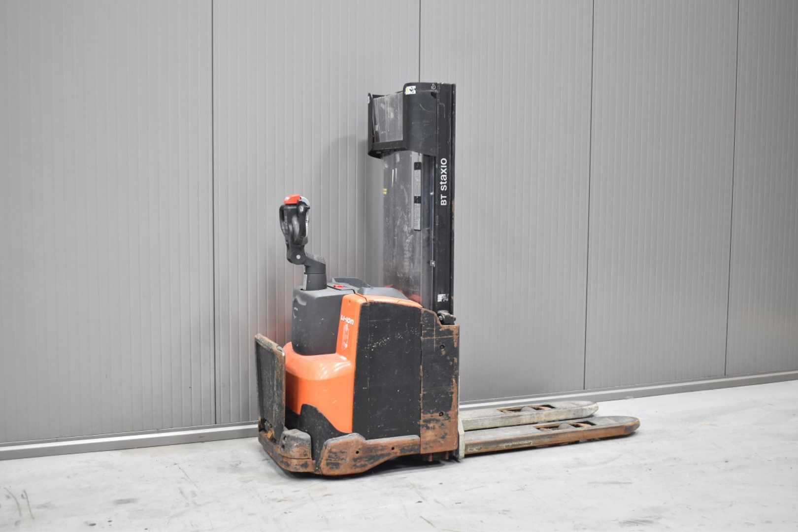 Used Forklift Toyota SWE 120L /57219/ Augšējo augstplauktu komplektētājs (< 6 m) (Image 4)