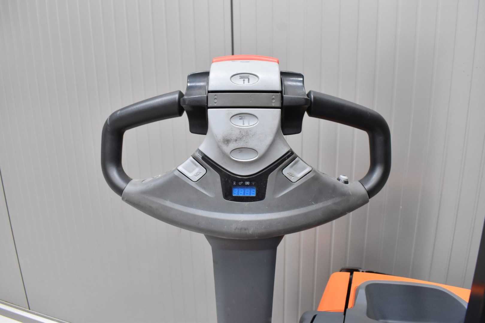 Used Forklift Toyota SWE 080L /57225/ Augšējo augstplauktu komplektētājs (< 6 m) (Image 6)
