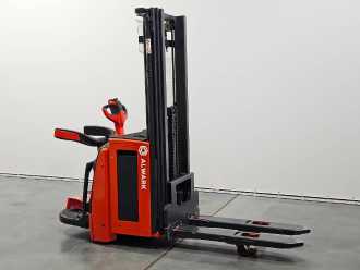 Used Forklift Truck Linde L16AP Balstdakšu krautņotāja vadītāja stāvplatforma (vai līdzbraucēja platforma) (13006359) Used Forklifts Linde Balstdakšu krautņotāja vadītāja stāvplatforma (vai līdzbraucēja platforma) L16AP (Offer 13006359)