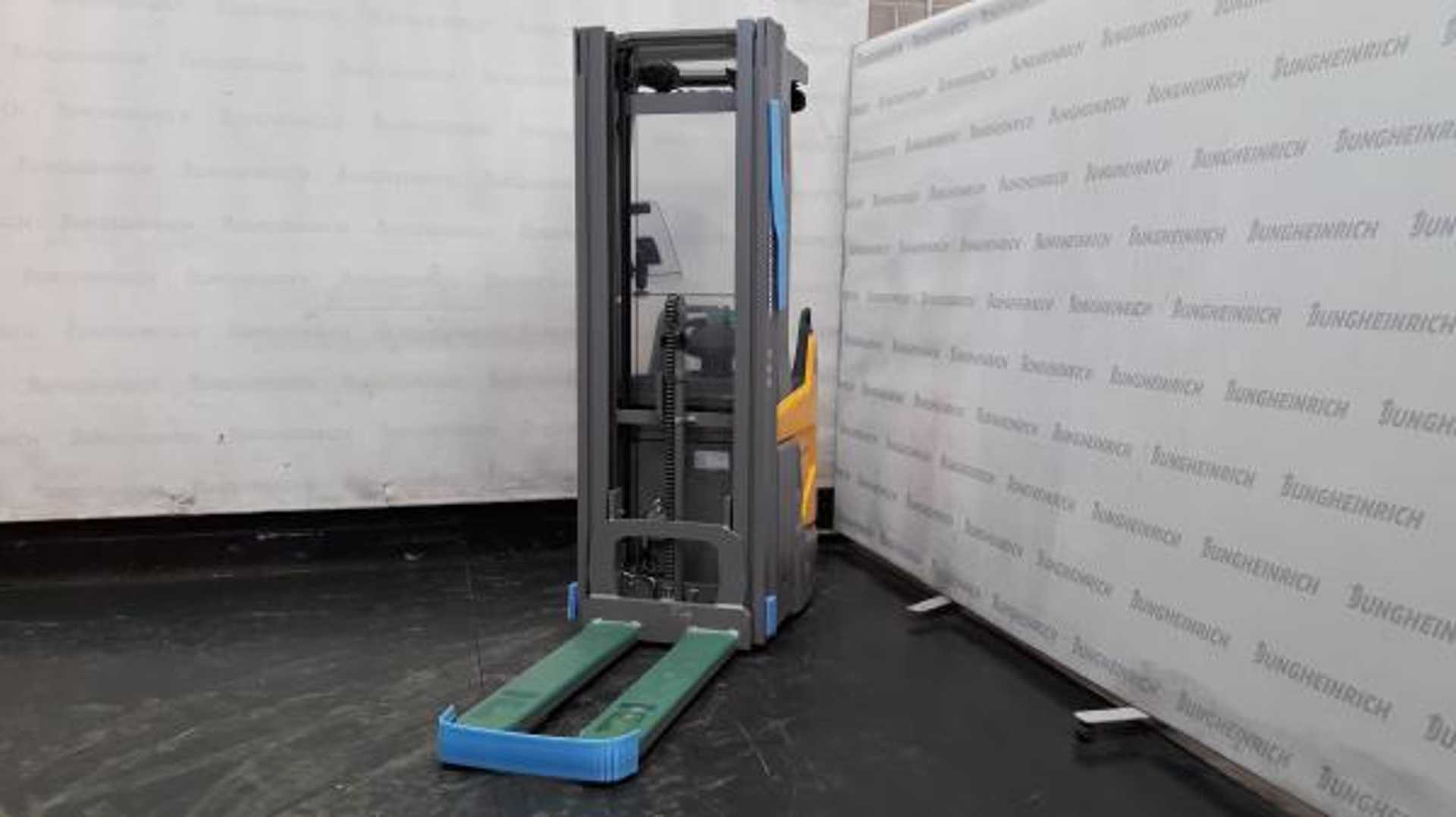 Used Forklift Jungheinrich ERC 216zi FP 115 525 DZ Balstdakšu krautņotāja vadītāja stāvplatforma (vai līdzbraucēja platforma) (Image 2) Used Forklift Jungheinrich ERC 216zi FP 115 525 DZ Balstdakšu krautņotāja vadītāja stāvplatforma (vai līdzbraucēja platforma) (Image 2)