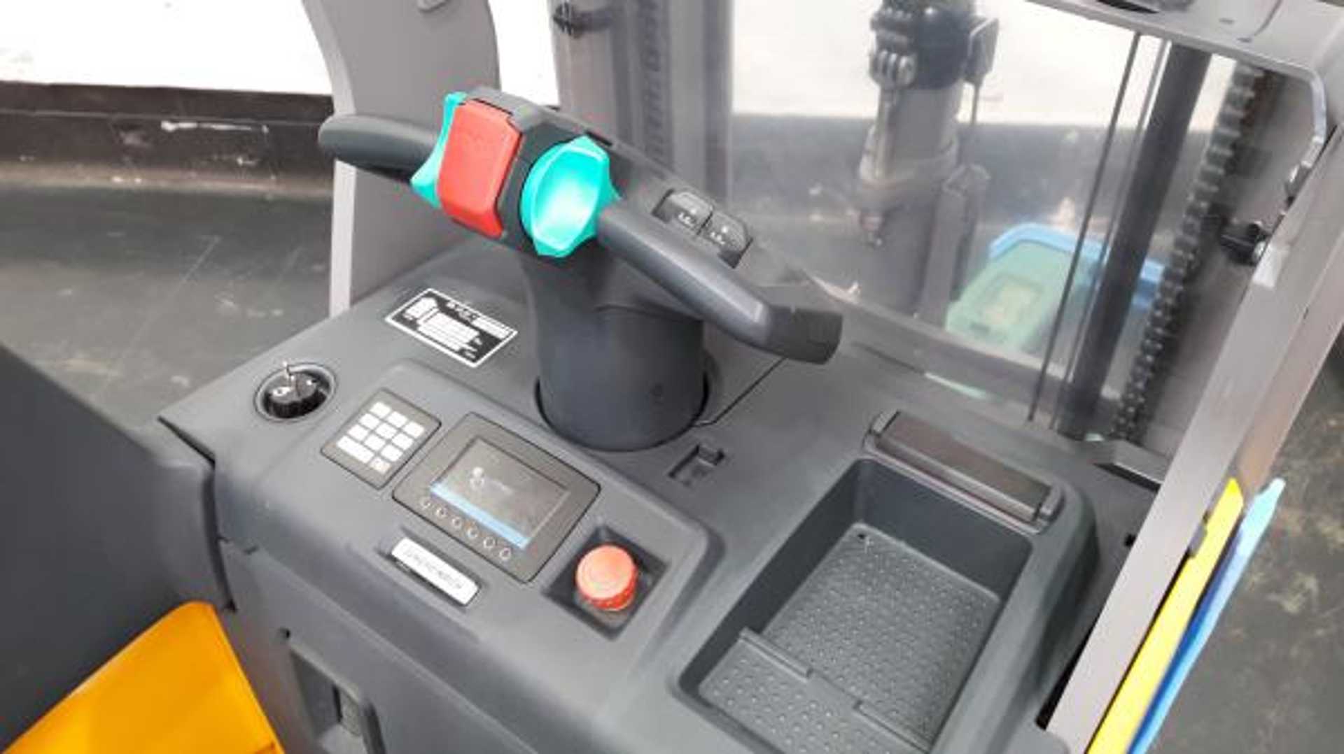 Used Forklift Jungheinrich ERC 216zi FP 115 525 DZ Balstdakšu krautņotāja vadītāja stāvplatforma (vai līdzbraucēja platforma) (Image 3) Used Forklift Jungheinrich ERC 216zi FP 115 525 DZ Balstdakšu krautņotāja vadītāja stāvplatforma (vai līdzbraucēja platforma) (Image 3)