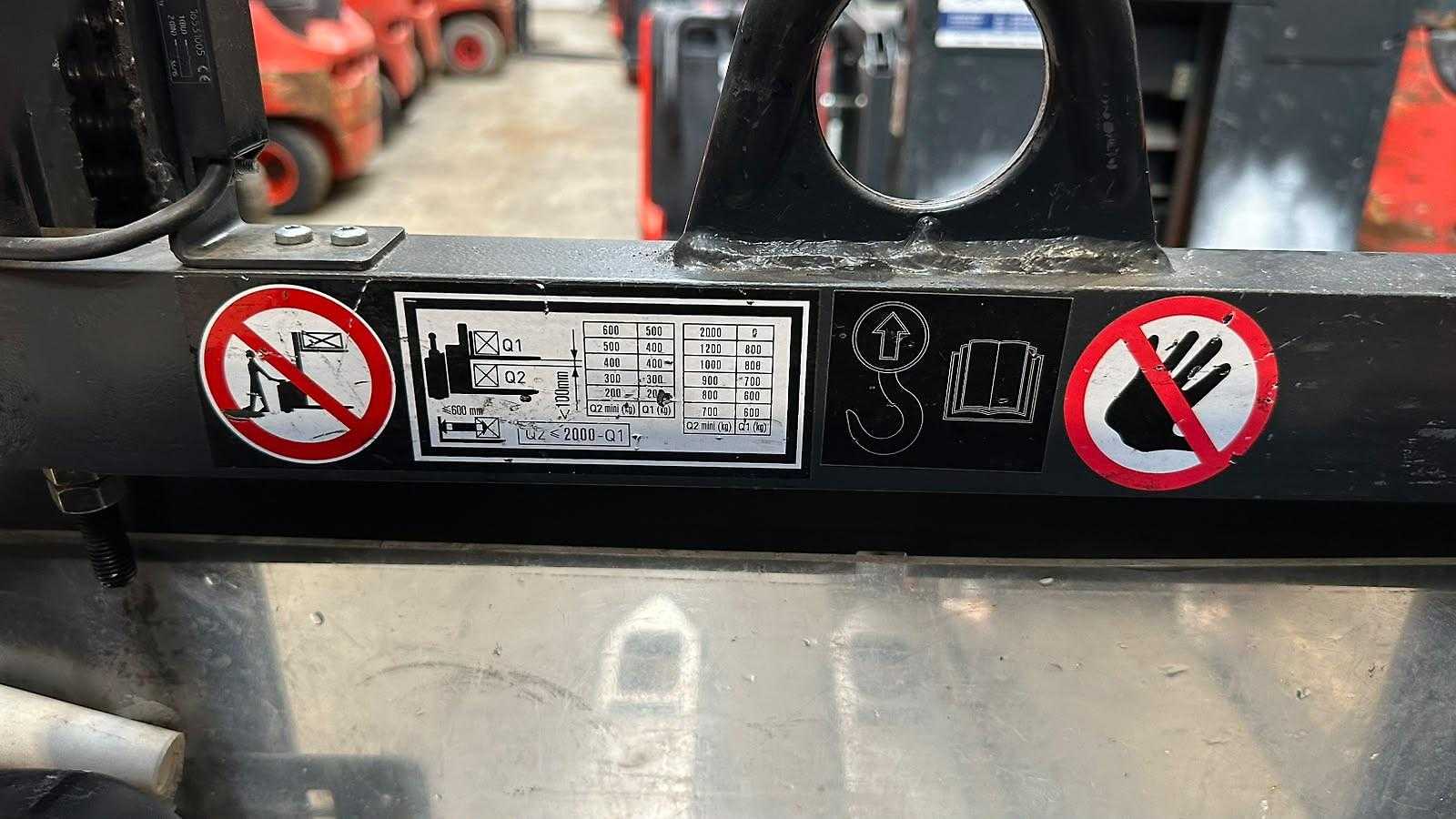 Used Forklift Linde L 12L SP Balstdakšu krautņotāja vadītāja stāvplatforma (vai līdzbraucēja platforma) (Image 14) Used Forklift Linde L 12L SP Balstdakšu krautņotāja vadītāja stāvplatforma (vai līdzbraucēja platforma) (Image 14)