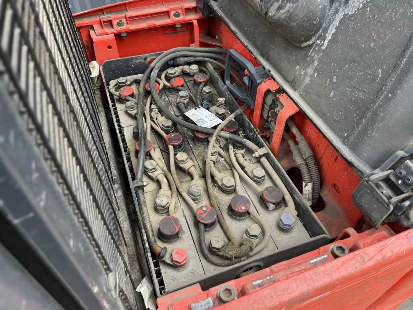 Used Forklift Linde L16AP Balstdakšu krautņotāja vadītāja stāvplatforma (vai līdzbraucēja platforma) (Image 5) Used Forklift Linde L16AP Balstdakšu krautņotāja vadītāja stāvplatforma (vai līdzbraucēja platforma) (Image 5)